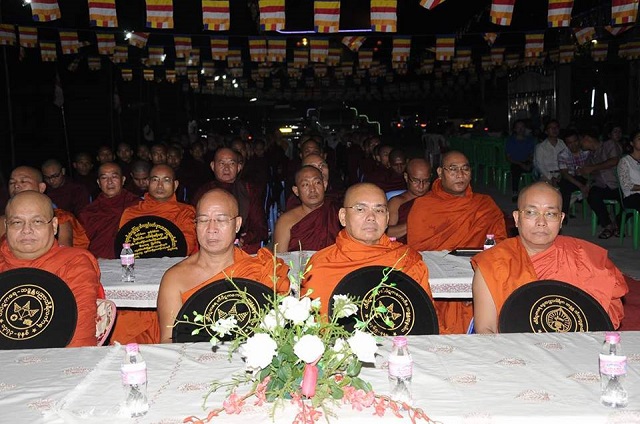  Chư Tăng Phật giáo Myanmar dự lễ