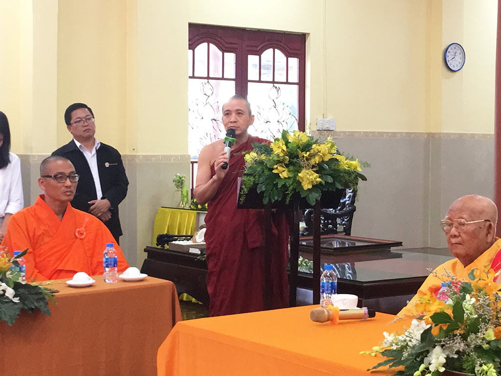 Phái đoàn Phật giáo An Nam tông Thái Lan đến thăm chùa Bửu Quang - an-nam-2.jpg (595471 KB)