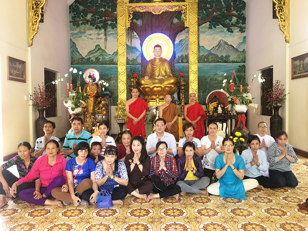 Phái đoàn chùa Bửu Quang thăm và cúng dường trường hạ năm 2018 - truong-ha-buu-thang-3.jpg (961432 KB)