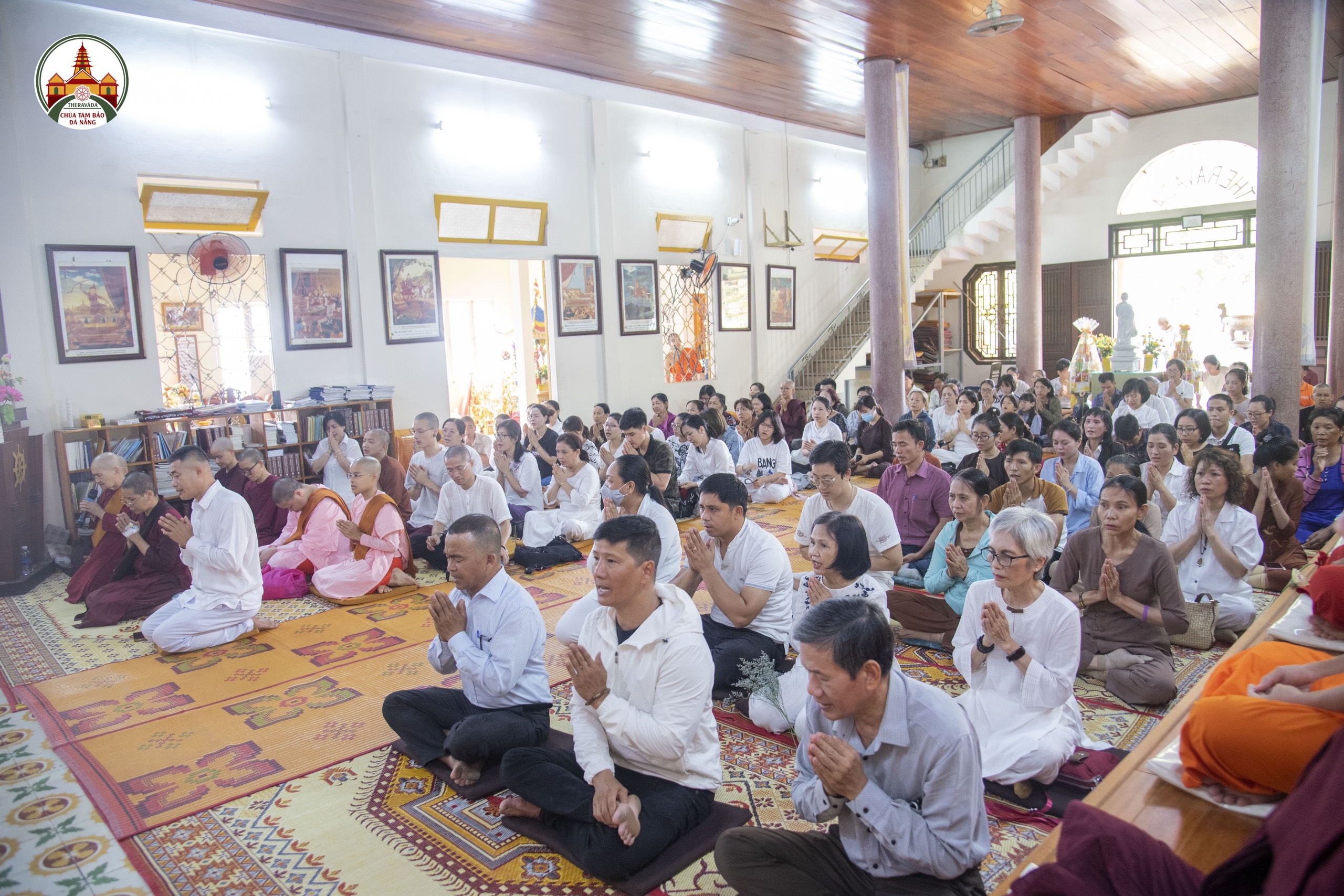 Đà Nẵng: Ngài Tam Tạng 15 Sayadaw Paññā Vaṃsābhivamsa trưởng đoàn Phật Giáo Myanmar viếng chùa Tam Bảo Đà Nẵng - z4256554112547_ce3af5b2cd39791ccddbbf43450c1a07.jpg (1043318 KB)