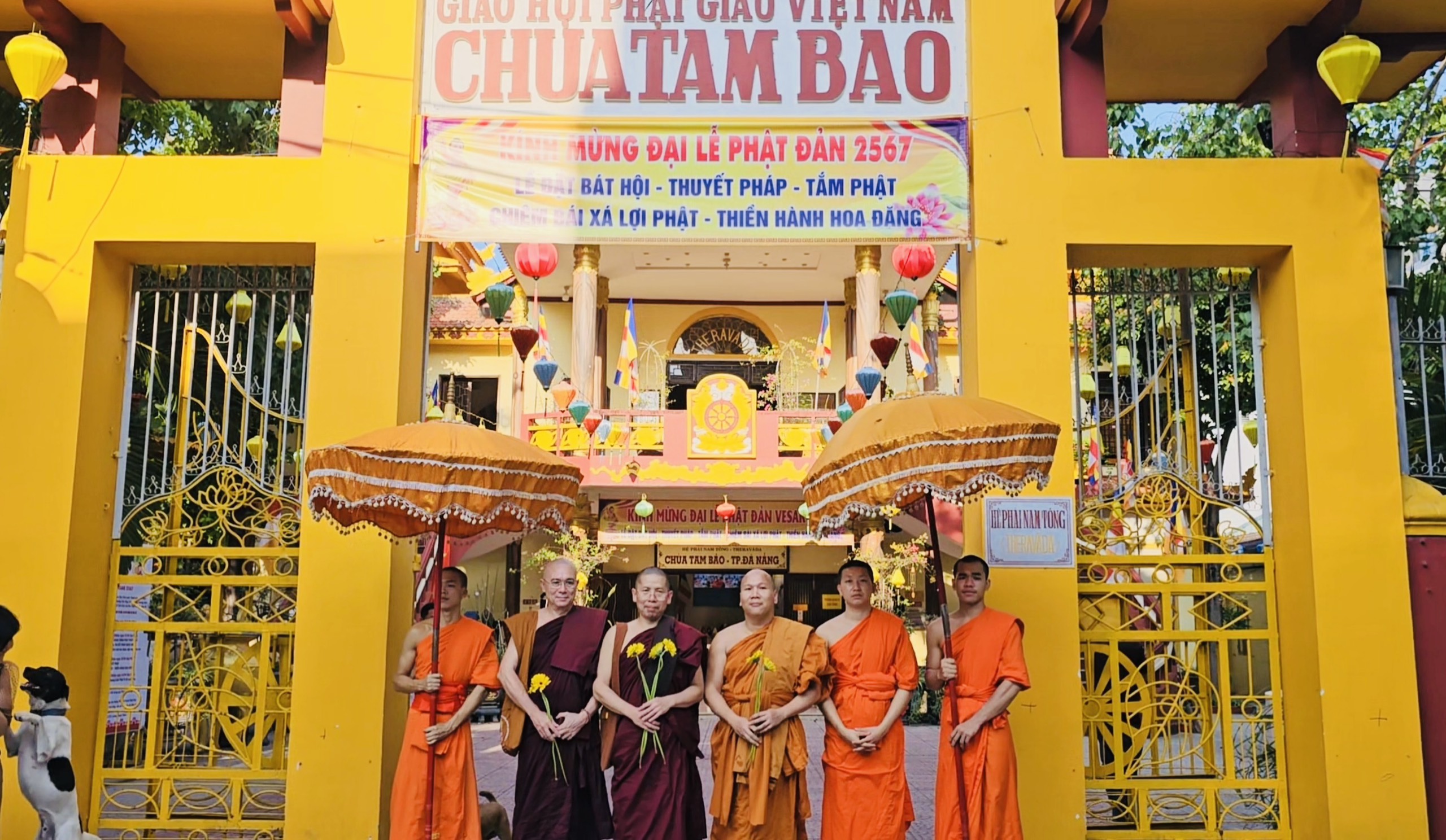 Đà Nẵng: Thượng tọa Tiến sĩ Sayadaw Janaka Ashin viếng thăm chúc mừng Phật Đản đến Chư Tăng Phật Tử Việt Nam và Lào tại chùa Tam Bảo Đà Nẵng - z4364769916162_b5ecbc7e4251e1112e7530fcb43516c6.jpg (778243 KB)