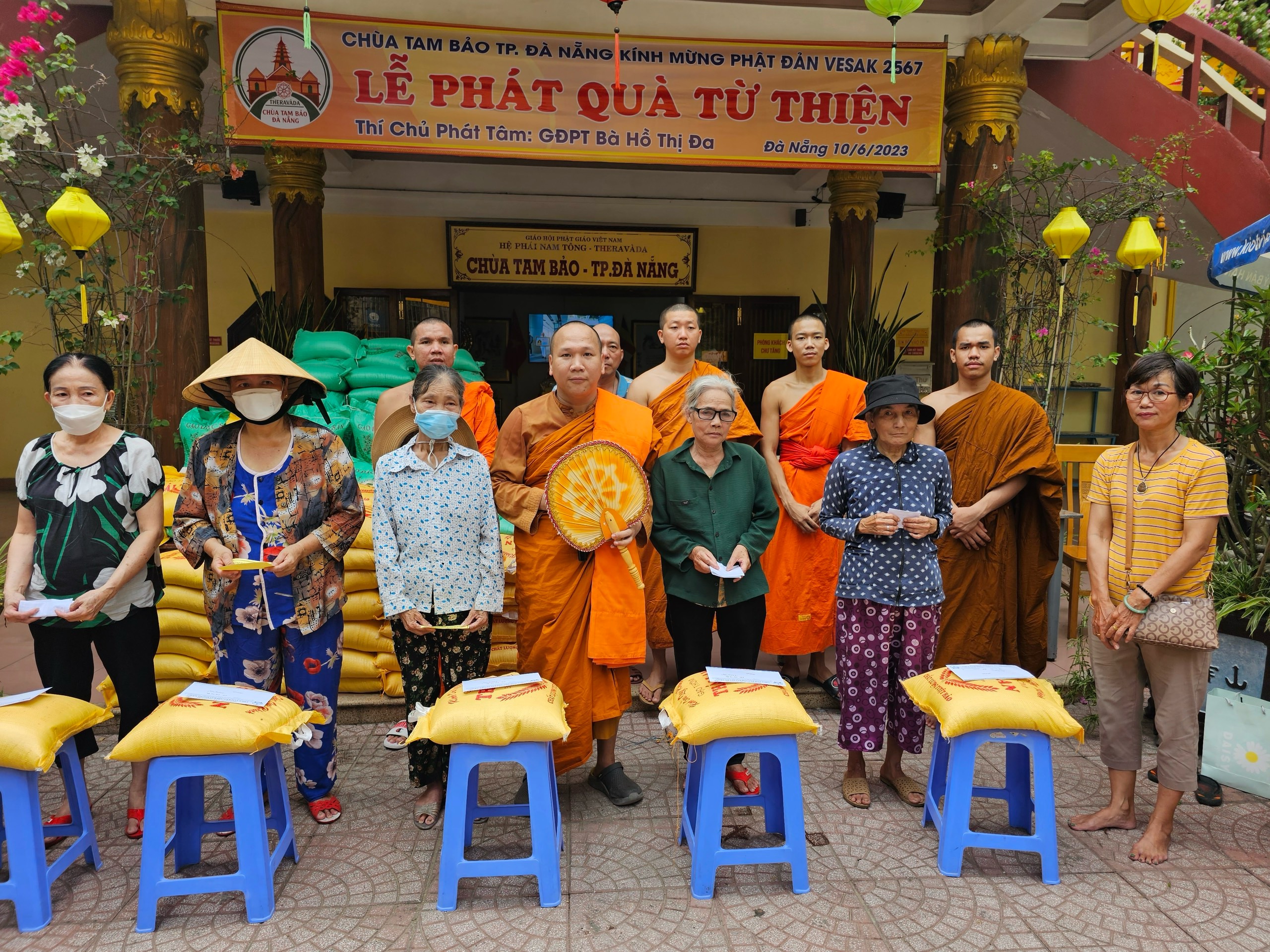 Đà Nẵng: Từ thiện Mùa Đại Lễ Phật Đản Vesak 2567 tại chùa Tam Bảo - IMG_0393.jpeg (1597284 KB)