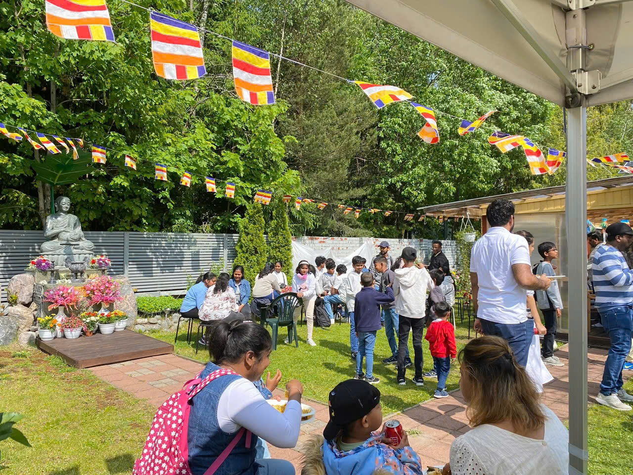 Phần Lan: Chùa Đại Thọ (Kerava) tổ chức Đại lễ Phật đản Vesak PL.2569 - z6695782253927_56dd288034ac20f16cb0c732c60d5524.jpg (664393 KB)