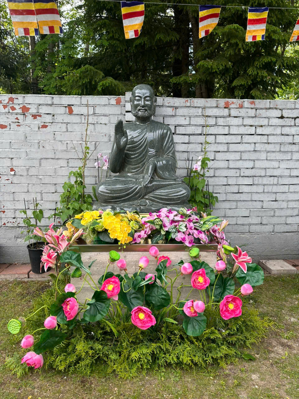 Phần Lan: Chùa Đại Thọ (Kerava) tổ chức Đại lễ Phật đản Vesak PL.2569 - z6695782338048_17199ddd48748f030d4a7d0f5bbf3033.jpg (548715 KB)