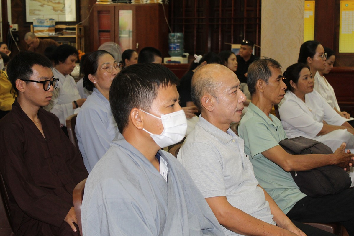 TP.HCM: Hòa thượng Thích Bửu Chánh chia sẻ chủ đề Tứ Nhiếp Pháp tại chùa Minh Đạo - IMG_3509.JPG (201051 KB)