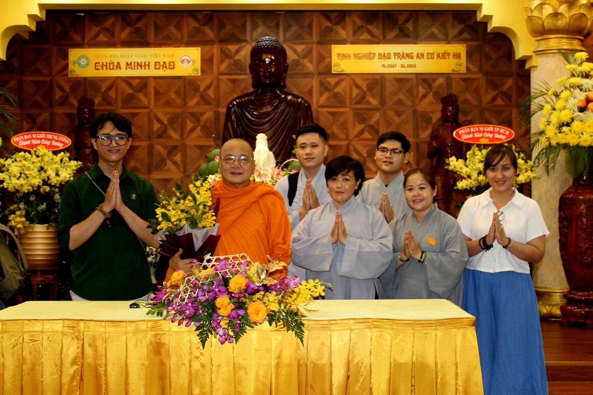 TP.HCM: Hòa thượng Thích Bửu Chánh chia sẻ chủ đề Tứ Nhiếp Pháp tại chùa Minh Đạo - IMG_3528.JPG (289189 KB)