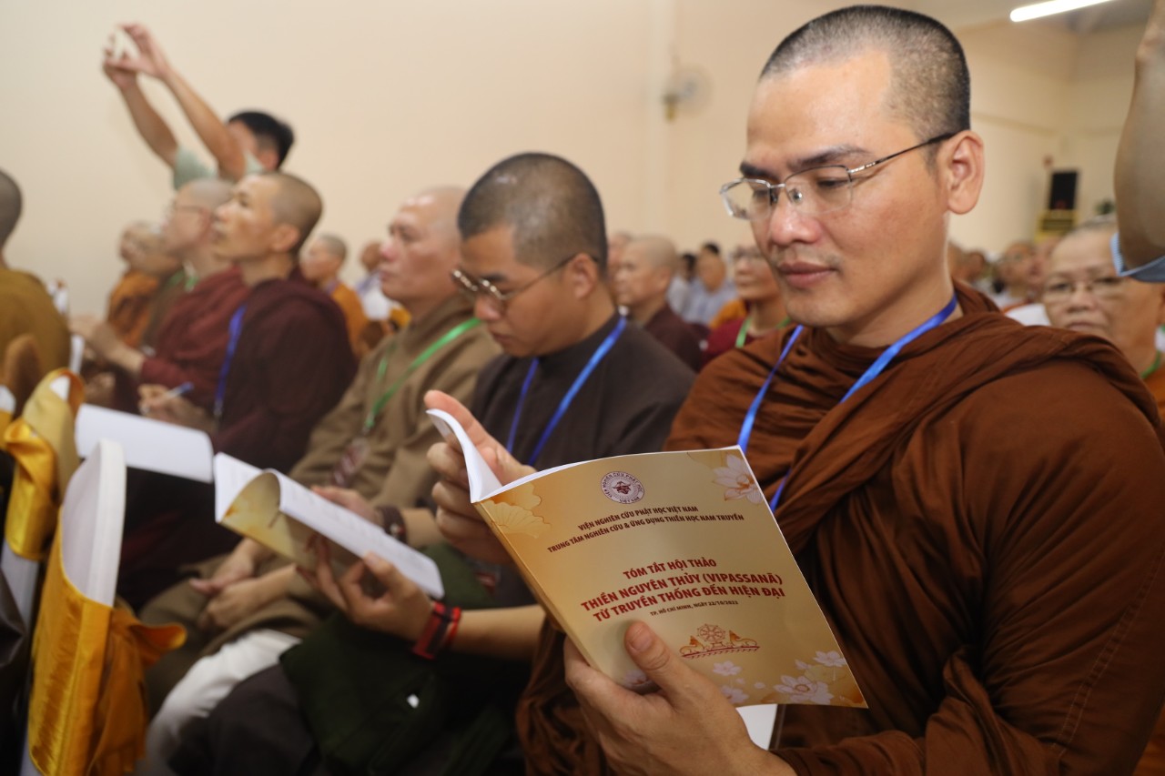TPHCM: Khai mạc hội thảo “Thiền nguyên thủy Vipassana từ truyền thống đến hiện đại” - z4806425477474_03d0ebdfee3575824ab54e252abc1762.jpg (153798 KB)