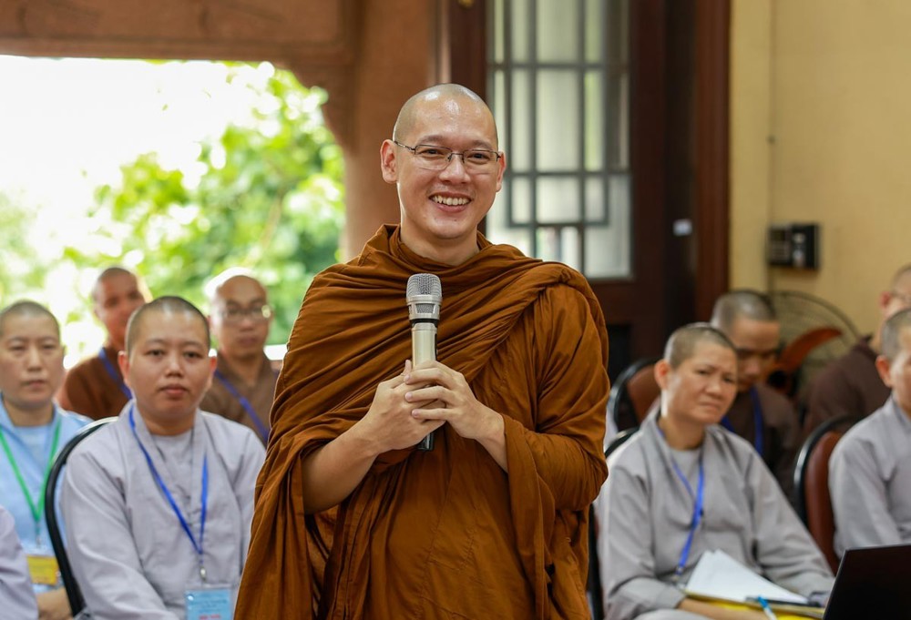 TP.HCM: NCS ĐĐ. Định Phúc bảo vệ thành công luận án Tiến sĩ Phật học cấp Học viện tại HVPGVN tại TP.HCM - 670c7619-b9ab-45c0-969f-b50e3aab7f6a-crop.JPEG (126602 KB)