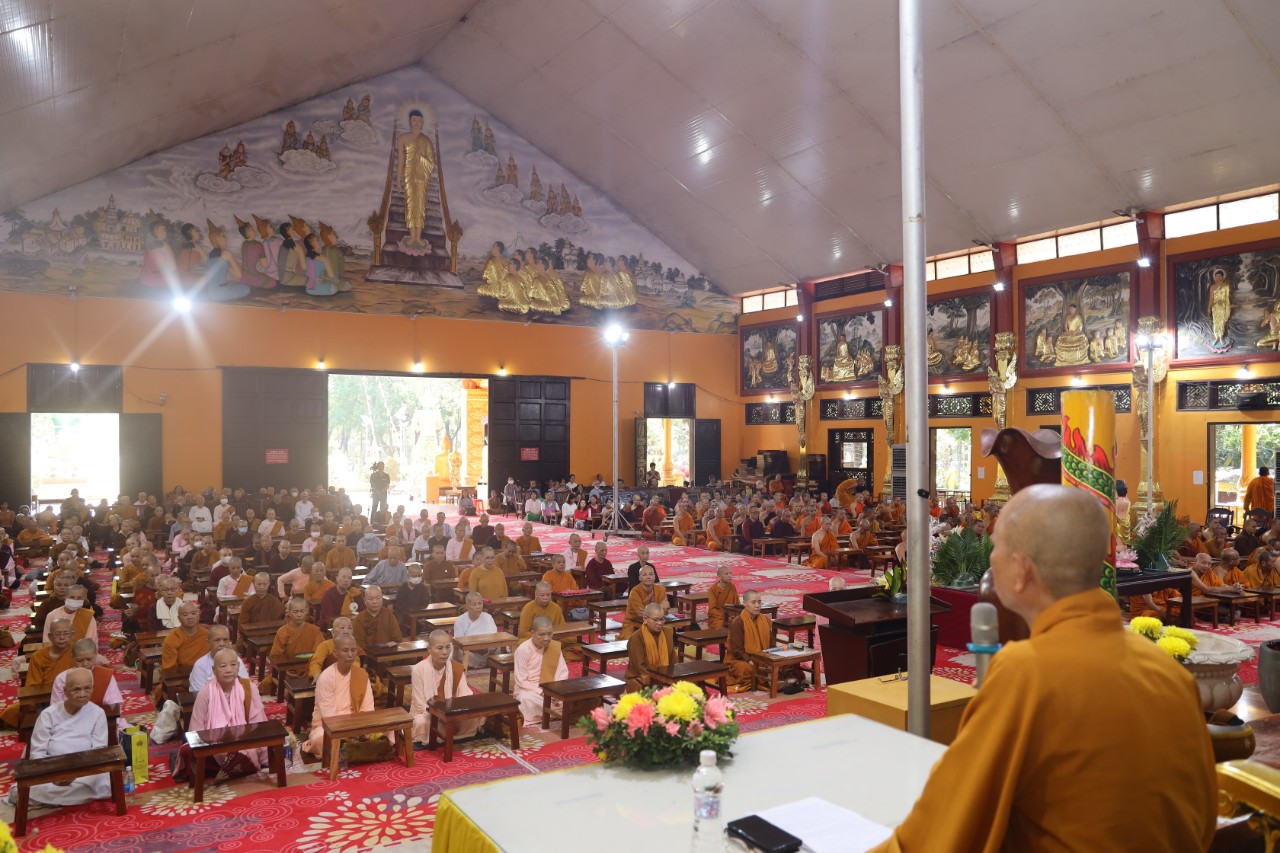 Đồng Nai: Ban Thường trực Ban Trị sự Phật giáo tỉnh thăm trường hạ Thiền viện Phước Sơn - z4825573262659_5c0bfdd5b2b0cee76e5306c708401761.jpg (278023 KB)