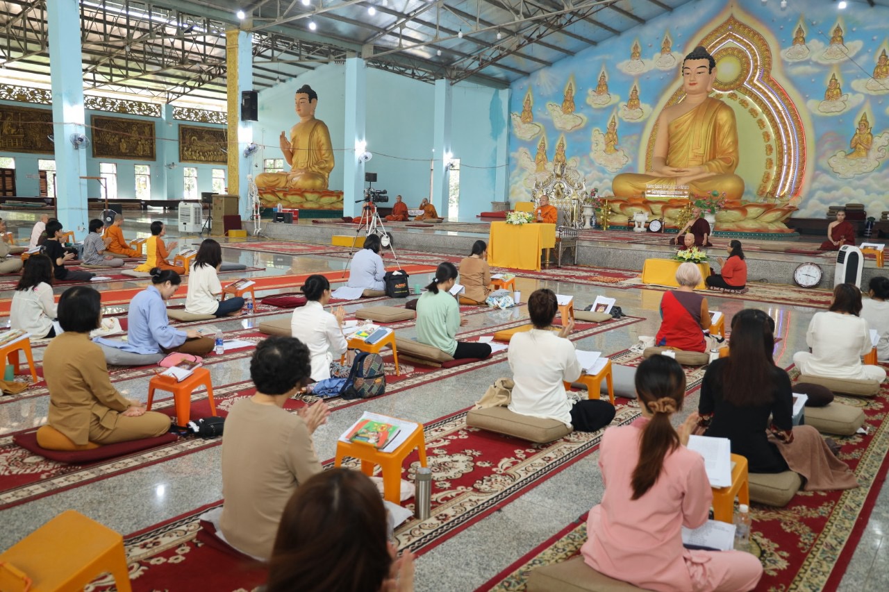 Đồng Nai: Thiền viện Phước Sơn tổ chức lễ Bế mạc khoá thiền dành cho bạn trẻ làm việc văn phòng - IMG_2503.jpeg (389243 KB)