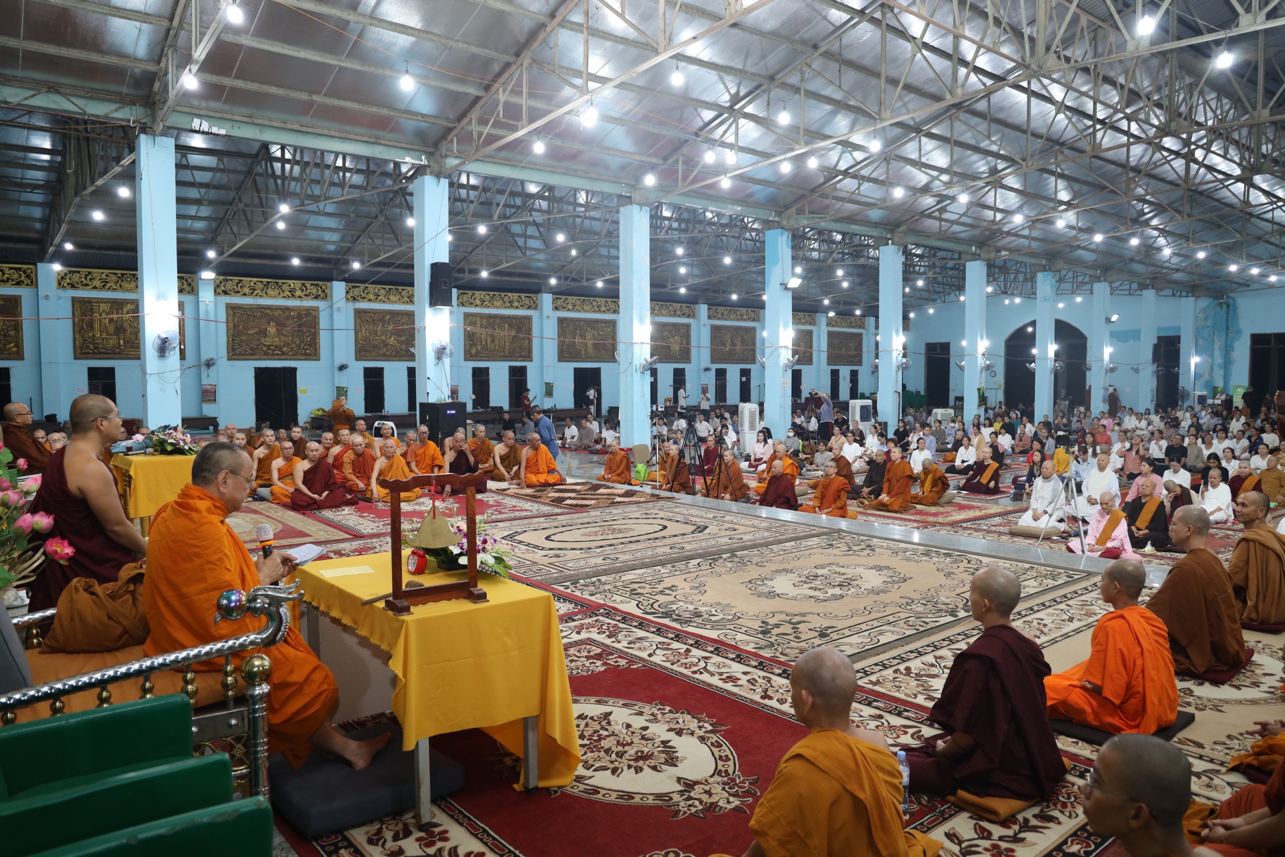 Đồng Nai: TT. Giác Nguyên thuyết giảng về bài kinh Chuyển pháp luân tại Trường hạ Thiền viện Phước Sơn - z4747535994919_35c52c212ac4425beb72adda6a3054fb.jpg (1095622 KB)