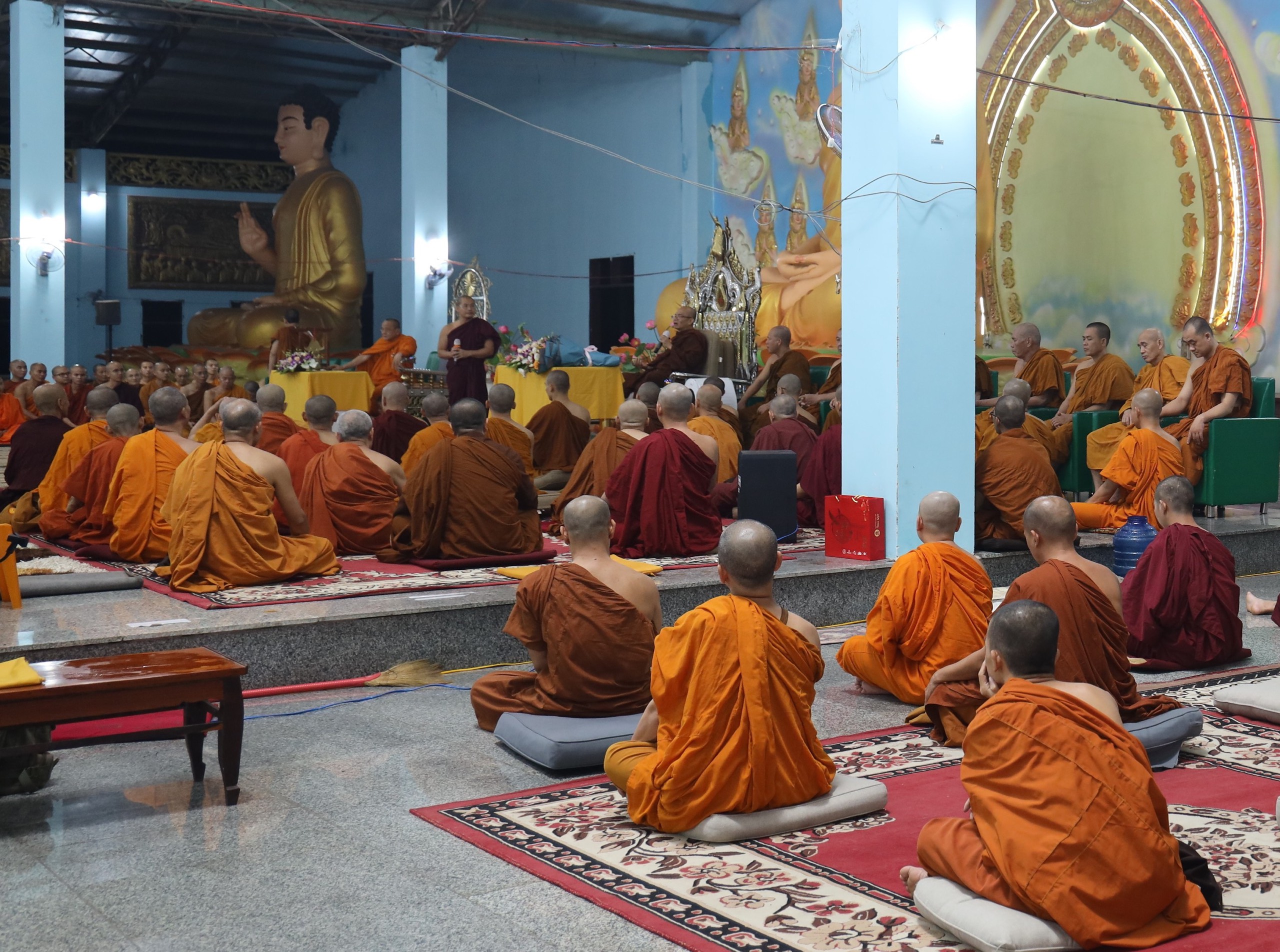 Đồng Nai: TT. Giác Nguyên thuyết giảng về bài kinh Chuyển pháp luân tại Trường hạ Thiền viện Phước Sơn - z4747536033167_1d5bfd025b699ac3b9ccd766a870bb98.jpg (1038600 KB)
