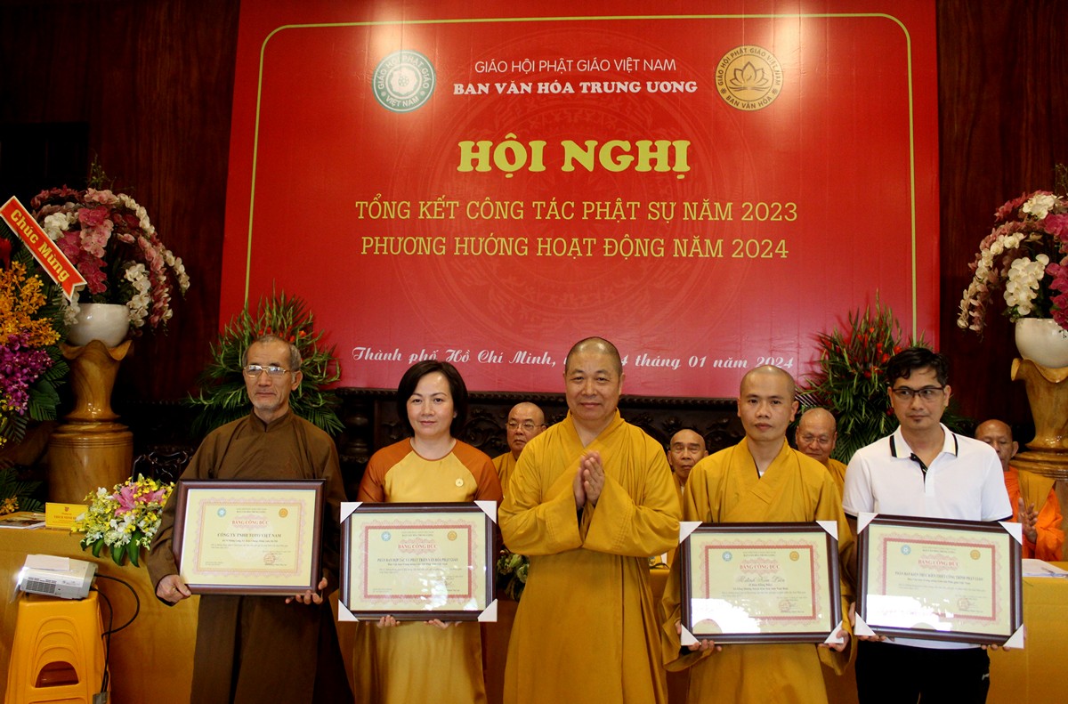 TPHCM: Ban Văn hóa Trung ương tổng kết Phật sự năm 2023 - IMG_4266.jpg (261918 KB)