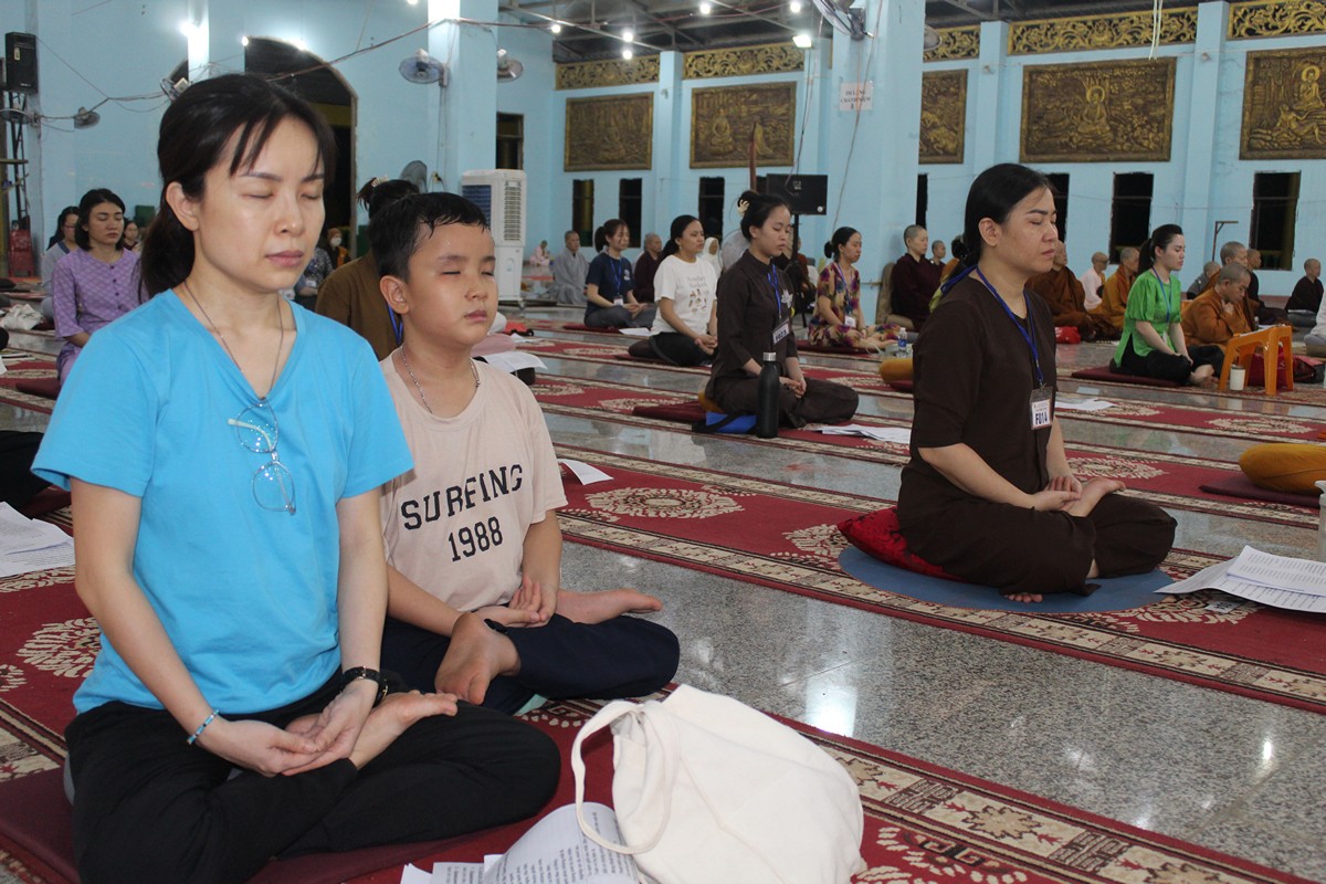 Đồng Nai: Khai mạc khóa thiền Chánh niệm hơi thở - IMG_5918.JPG (287925 KB)