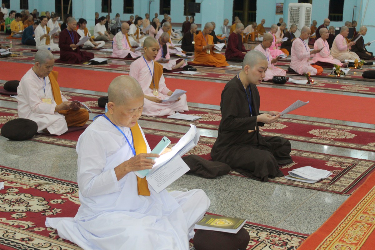 Đồng Nai: Khai mạc khóa thiền Chánh niệm hơi thở - IMG_5938.JPG (275664 KB)