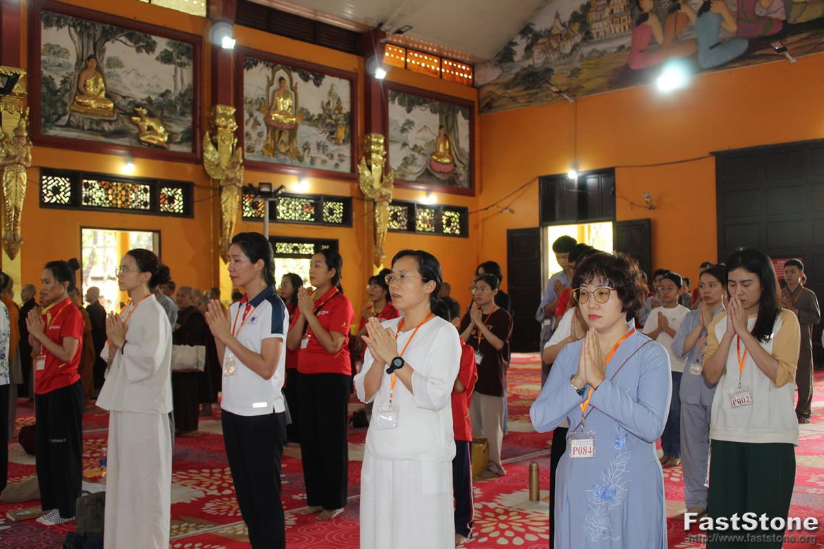 Đồng Nai: Khai mạc khóa tu Một Ngày Bình Yên tại Thiền viện Phước Sơn   - IMG_4327.JPG (263499 KB)