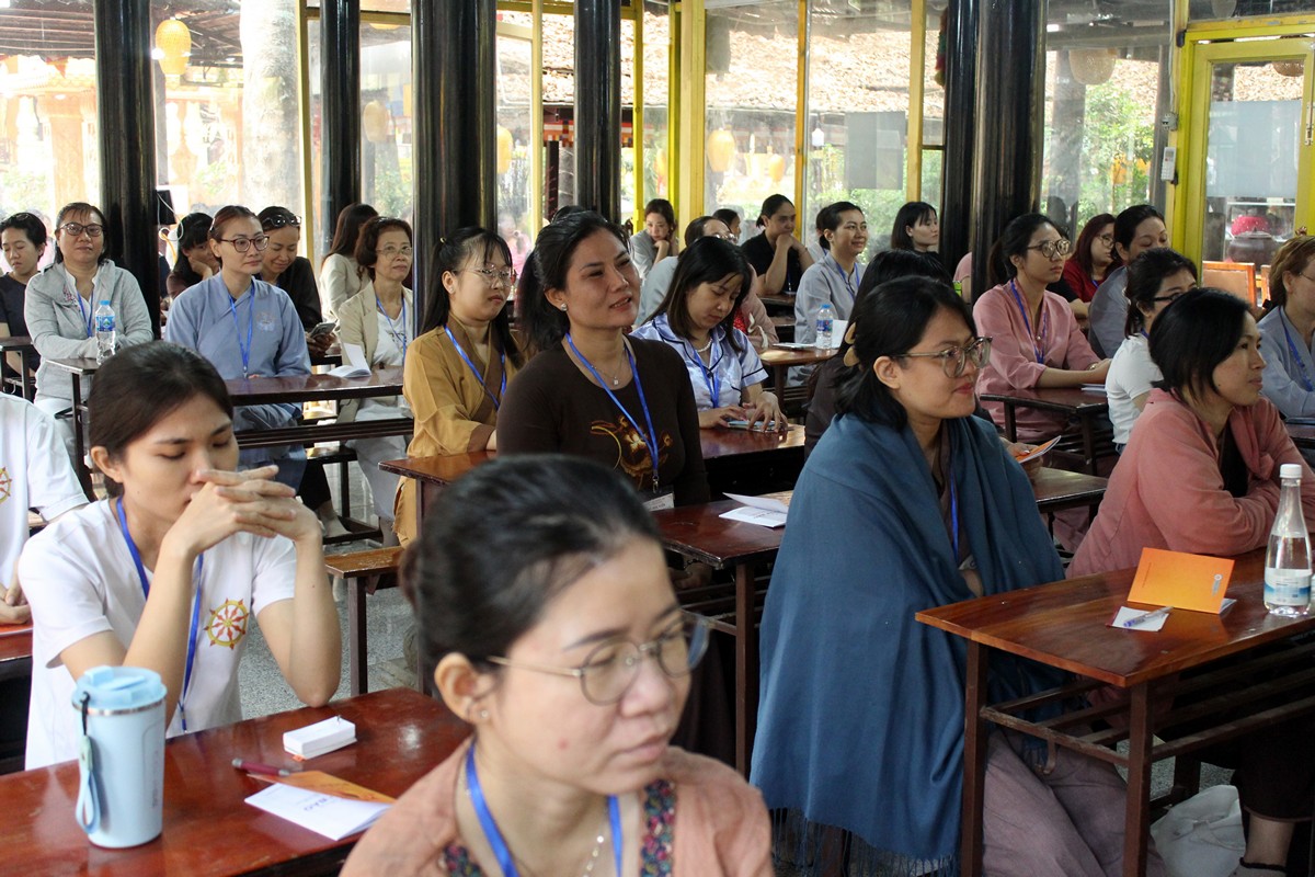 Đồng Nai: Khóa tu Một ngày bình yên lần 3 tại Thiền viện Phước Sơn - IMG_5108.JPG (285462 KB)