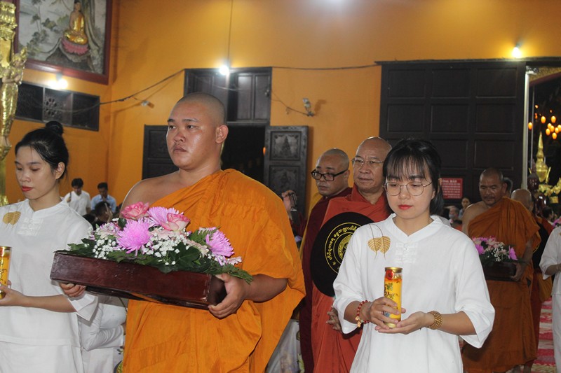 Đồng Nai: Lễ hội cúng đèn rằm tháng Giêng và khai mạc khóa Thiền Vipassanā mùa xuân 2024 - IMG_4851.JPG (128774 KB)