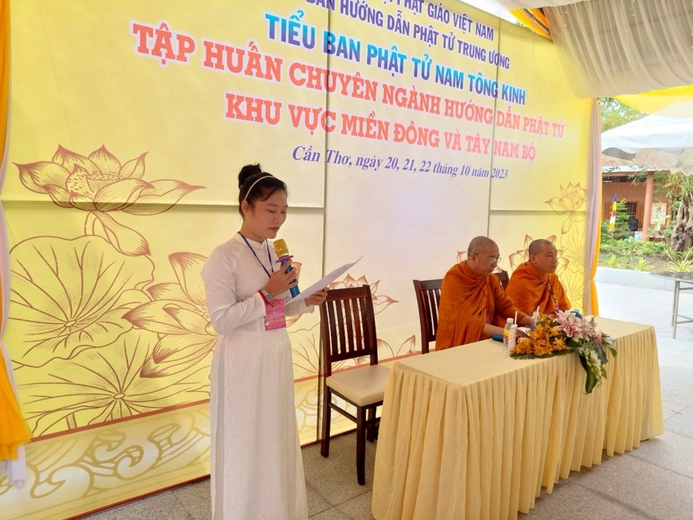 tien si.jpg (180 KB)